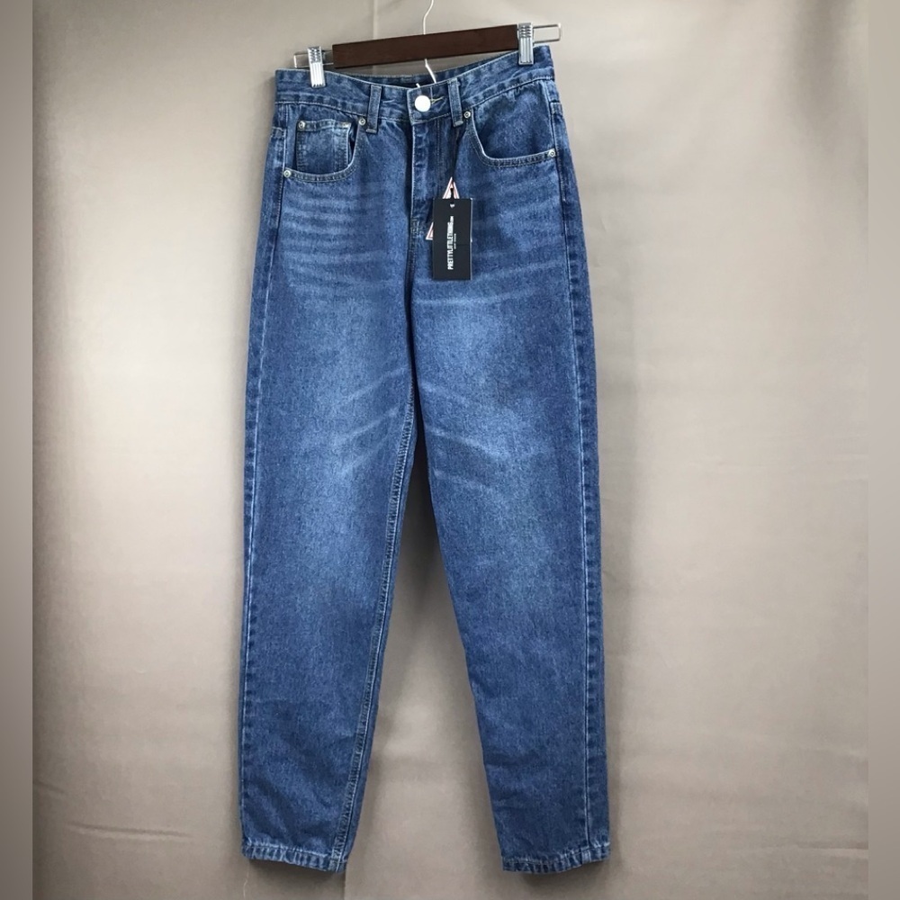PrettyLittleThing Boyfriend Indigo Denim Woman Jeans - Picture 2 of 9